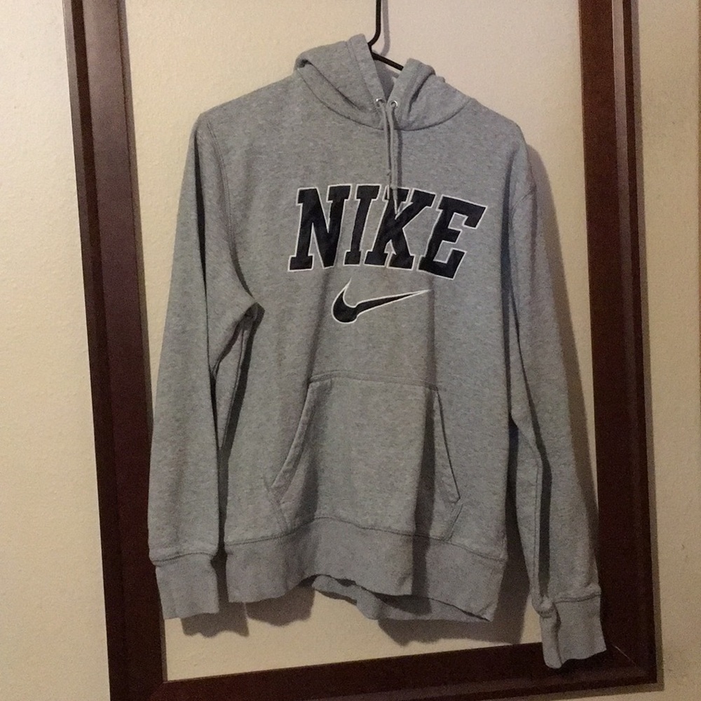 Nike hoodie size medium with front pocket